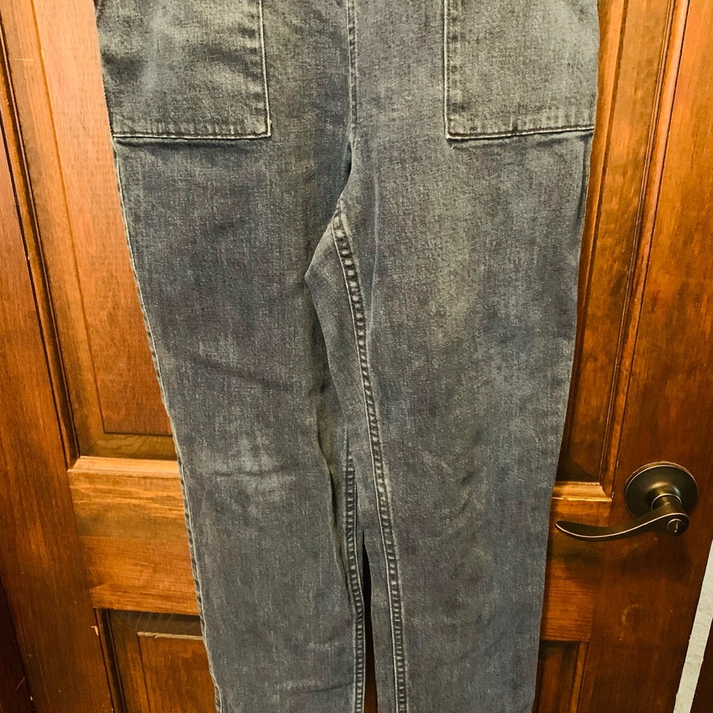 J. Crew Denim Jeans in Light Blue Wash - Picture 3 of 14